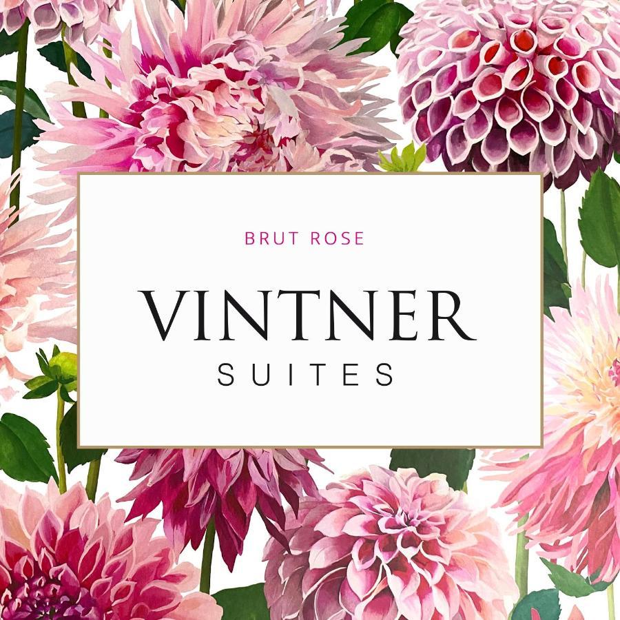 Vintner Suites นอยชตัดท์ อัน แดร์ ไวน์ชตราเซอ ภายนอก รูปภาพ