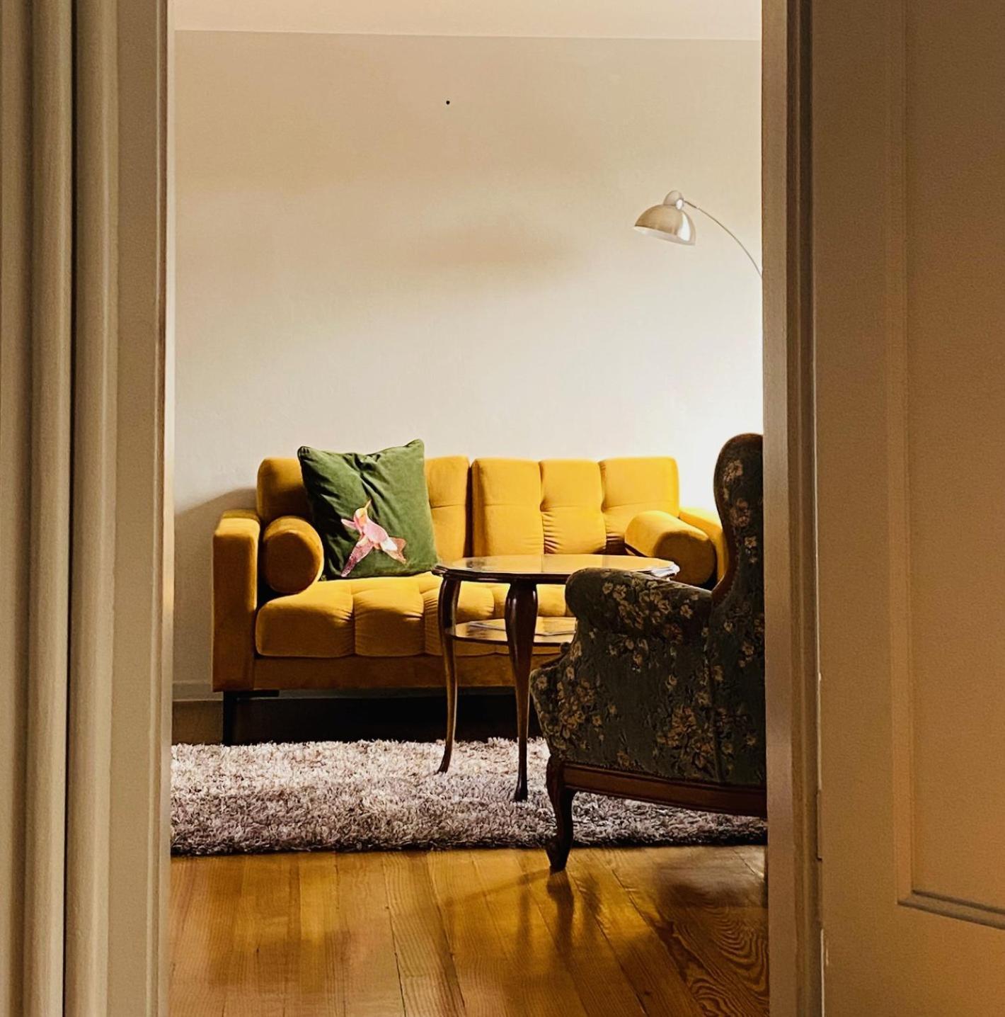 Vintner Suites นอยชตัดท์ อัน แดร์ ไวน์ชตราเซอ ภายนอก รูปภาพ