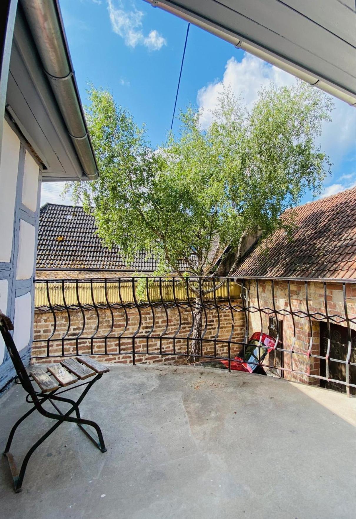 Vintner Suites นอยชตัดท์ อัน แดร์ ไวน์ชตราเซอ ภายนอก รูปภาพ